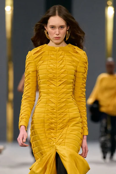 Look 61